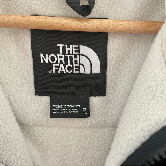 The North Face Women’s Denali Fleece Jacket - Picture 7 of 10